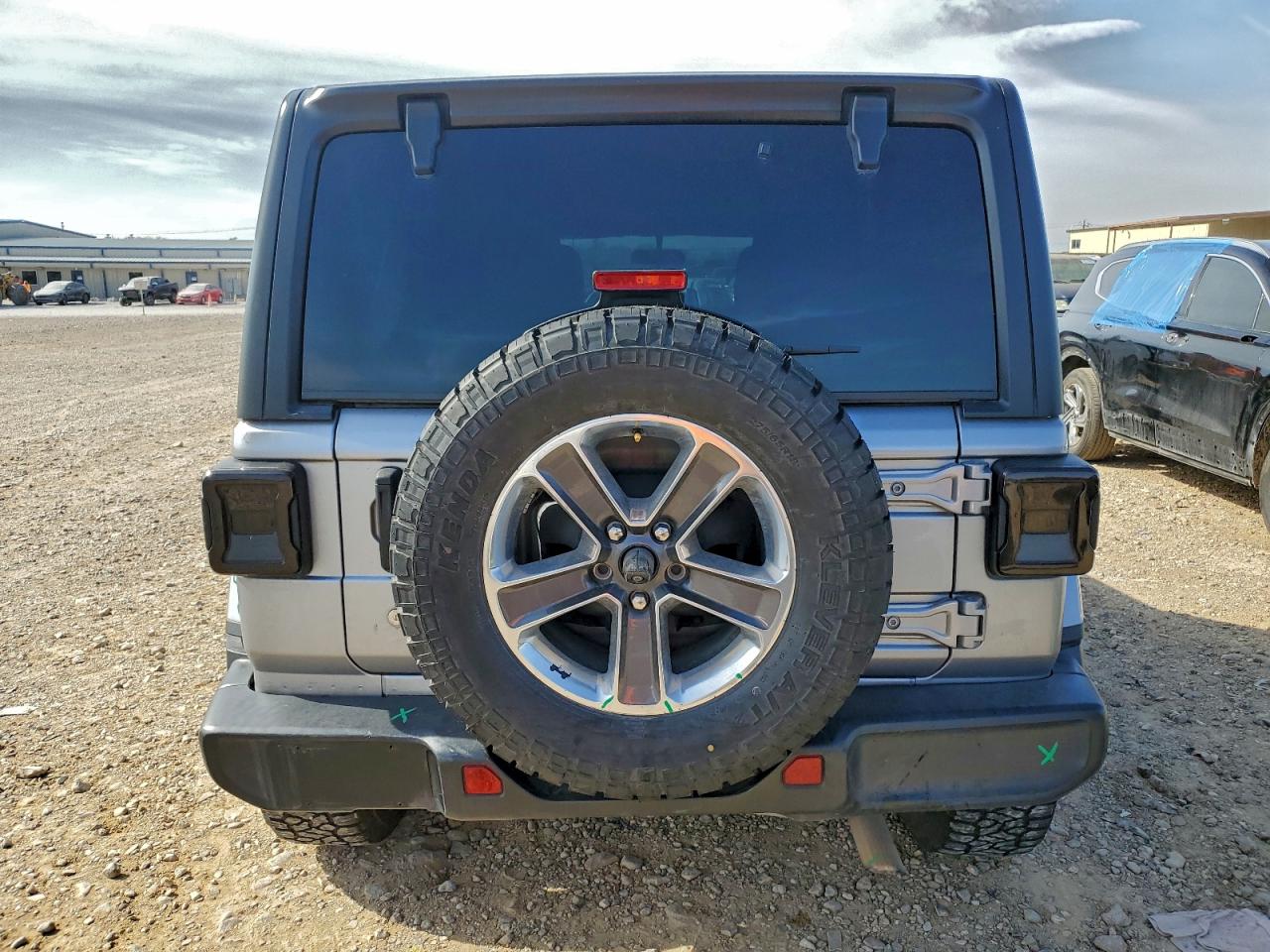 2019 JEEP WRANGLER UNLIMITED SAHARA photo 16