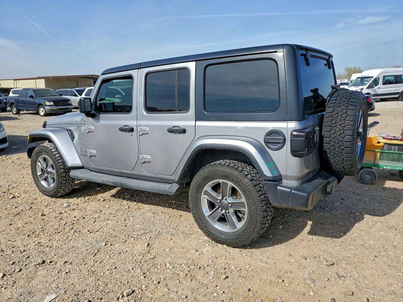 2019 JEEP WRANGLER UNLIMITED SAHARA photo 4