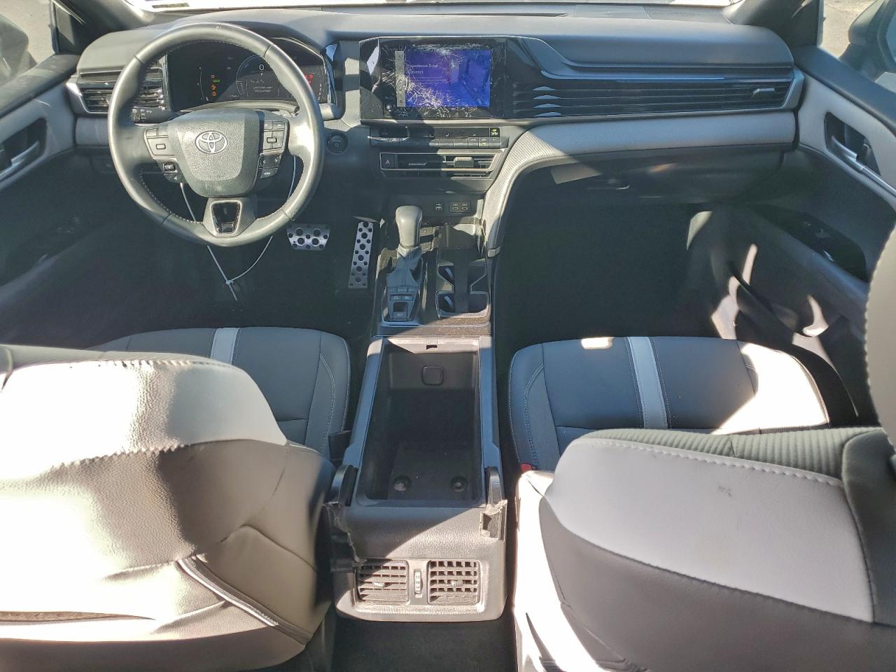 2025 TOYOTA CAMRY XSE photo 22