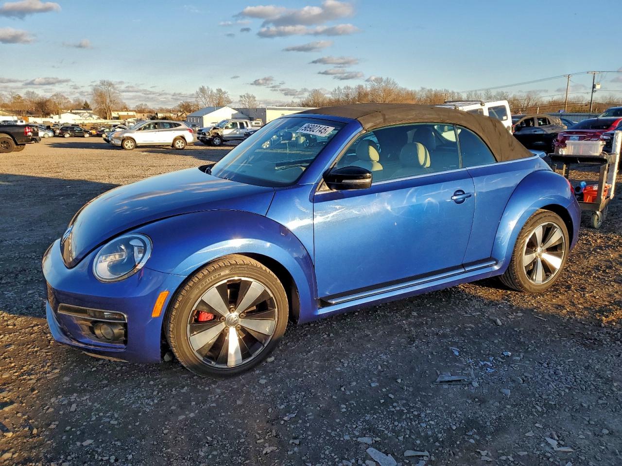 2013 VOLKSWAGEN BEETLE TURBO — MINOR DENT/SCRATCHES damage — photo 1