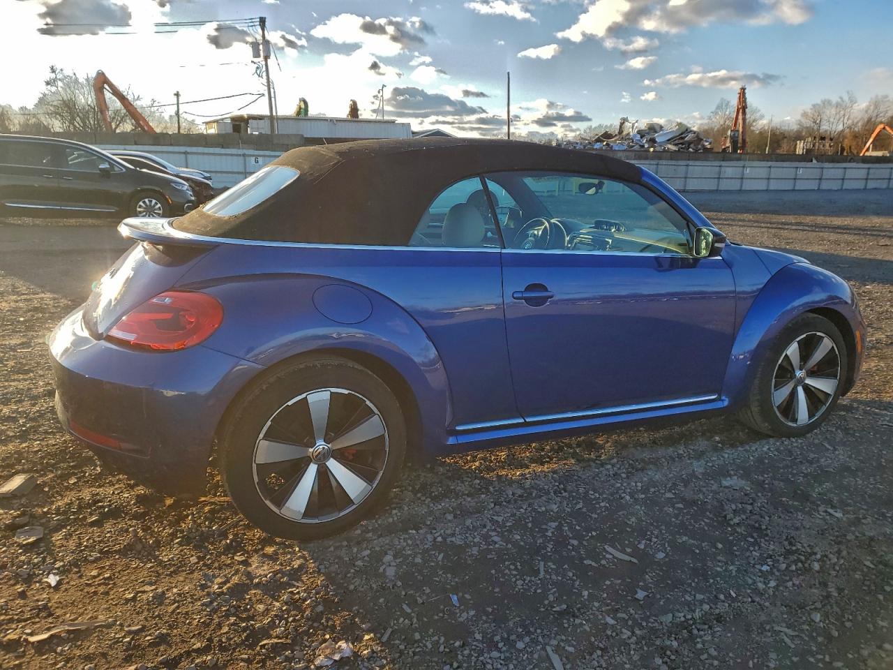 2013 VOLKSWAGEN BEETLE TURBO photo 5