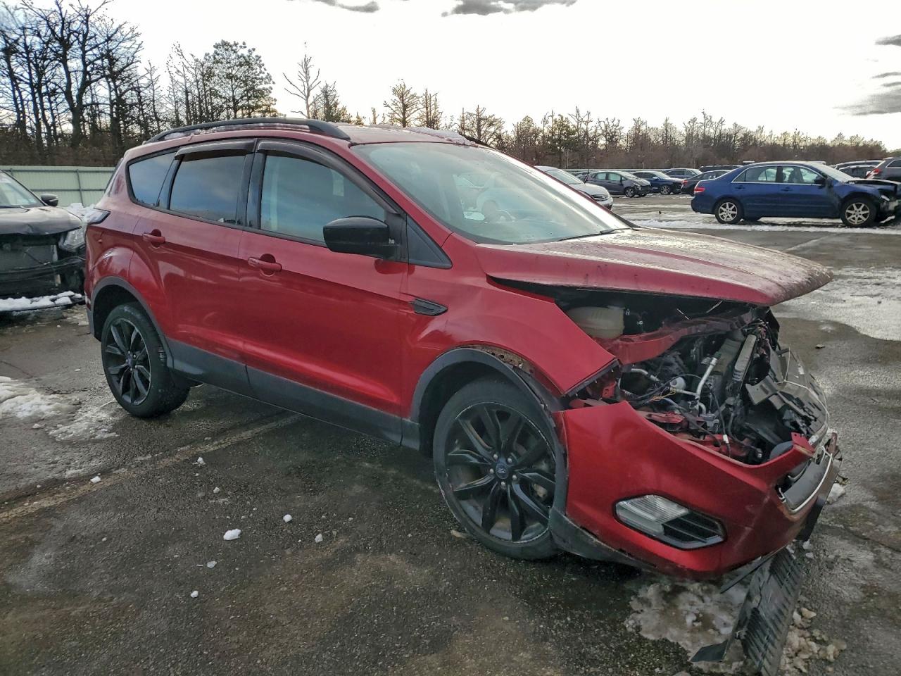 2017 FORD ESCAPE SE photo 4