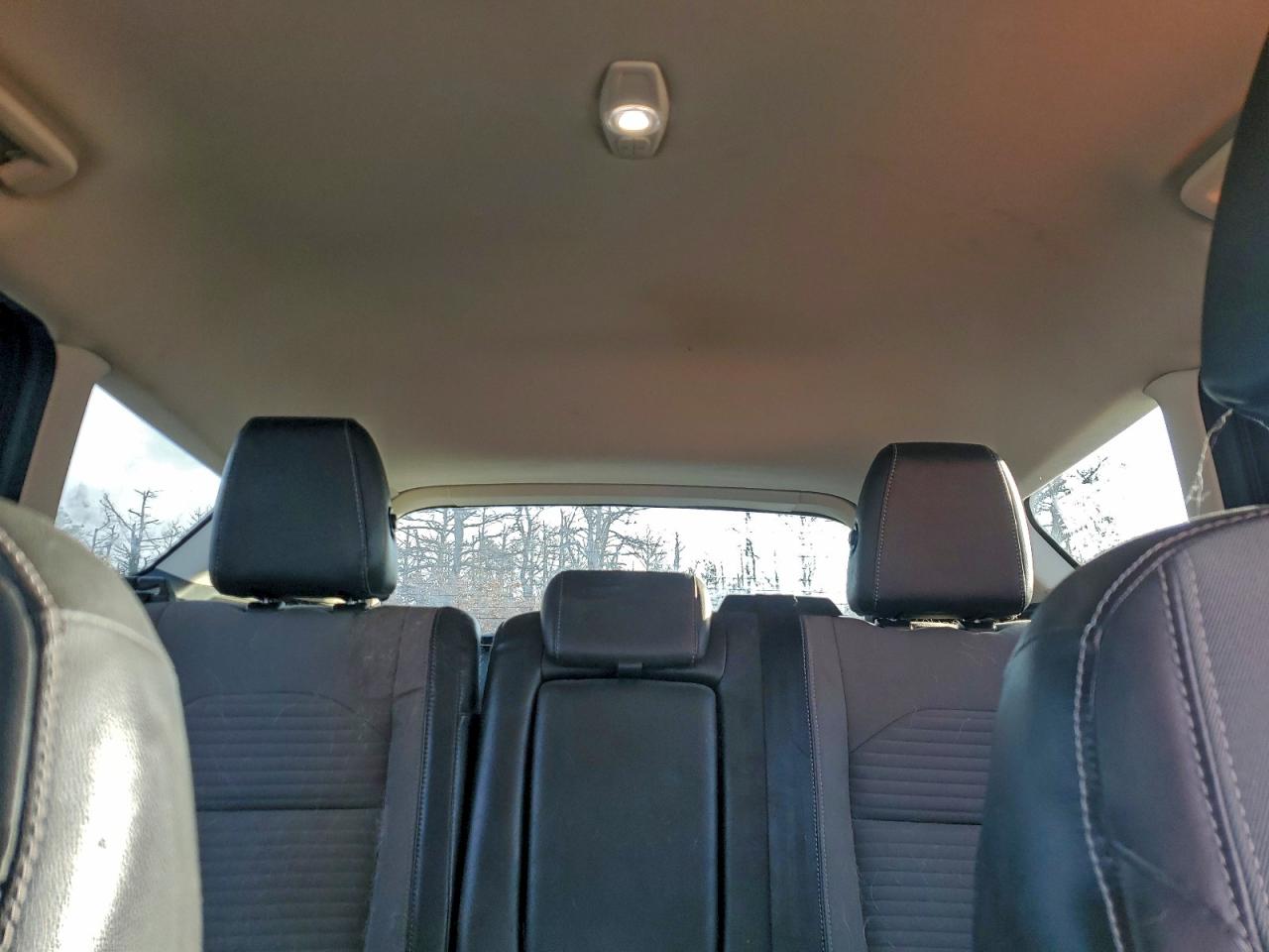 2017 FORD ESCAPE SE photo 10