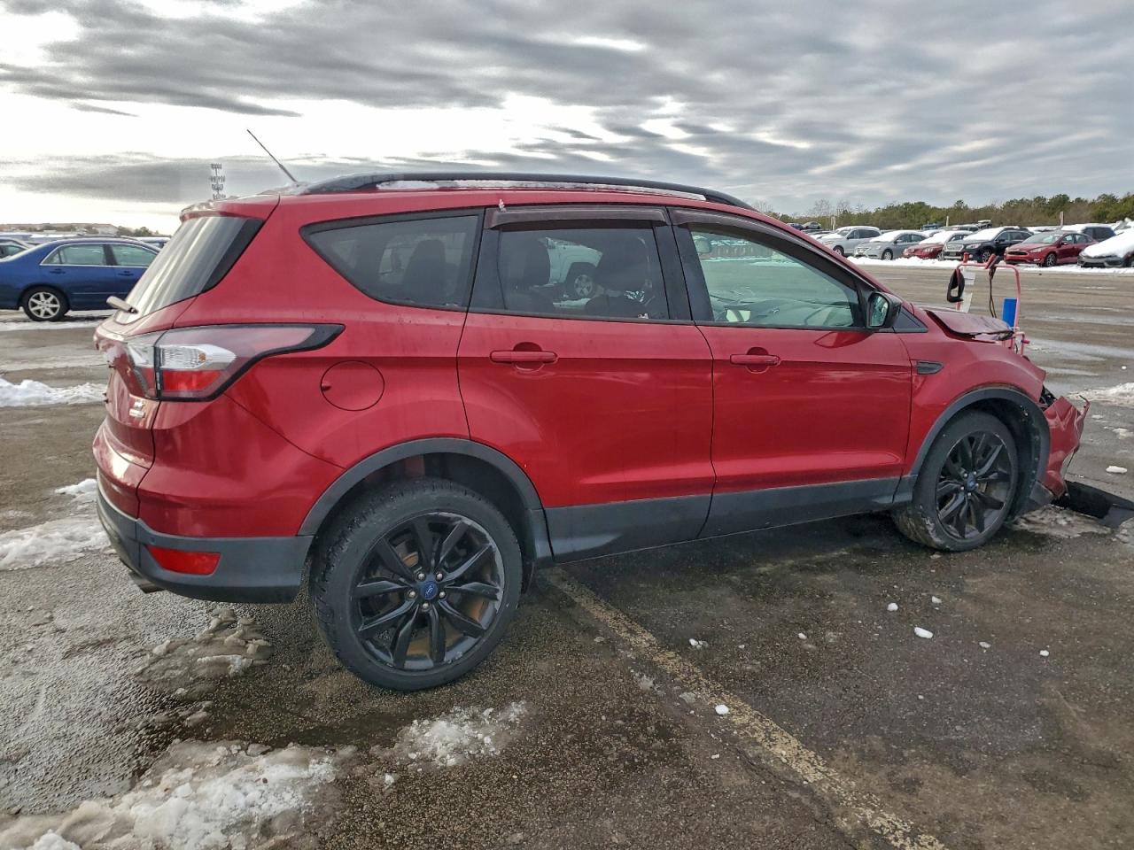 2017 FORD ESCAPE SE photo 3