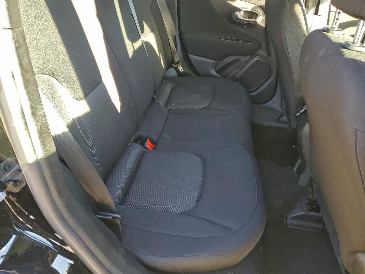 2019 JEEP RENEGADE SPORT photo 10