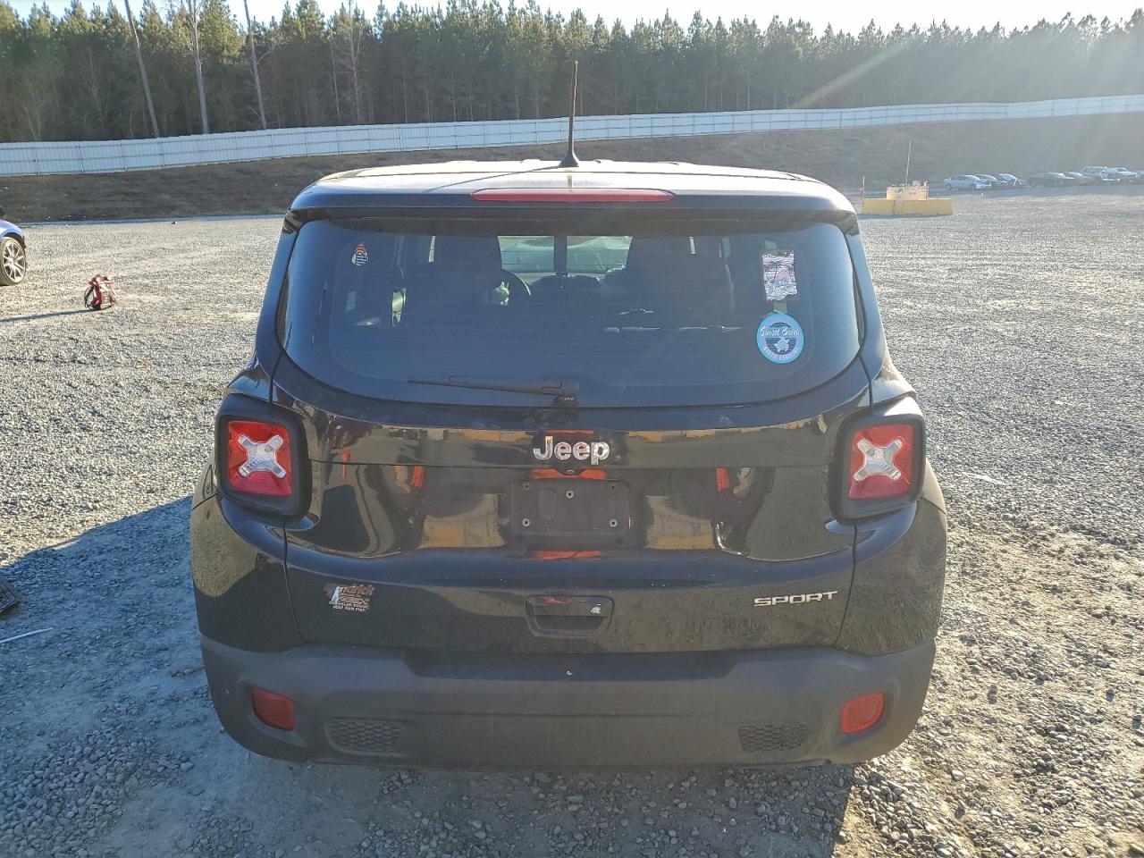 2019 JEEP RENEGADE SPORT photo 6