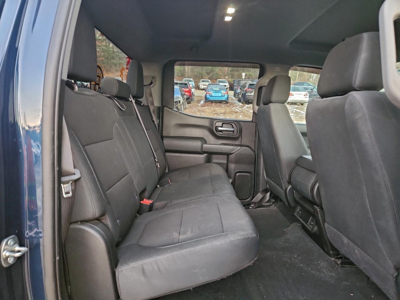 2020 CHEVROLET SILVERADO K1500 CUSTOM photo 19