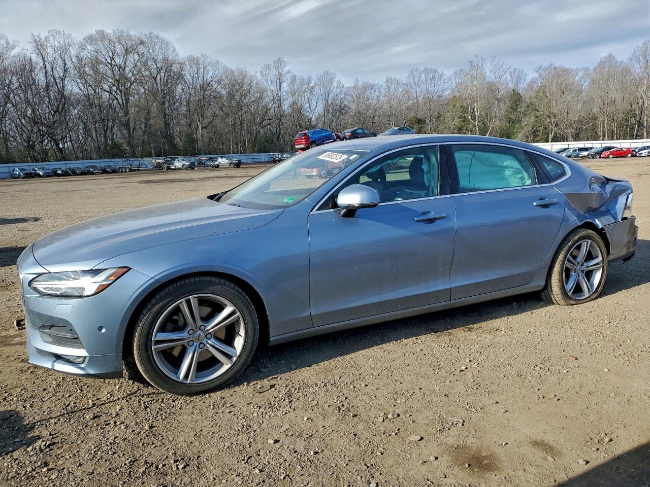 2018 VOLVO S90