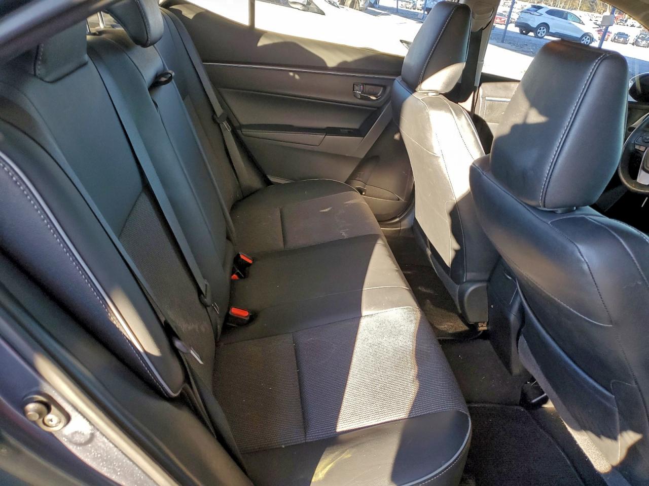 2016 TOYOTA COROLLA L photo 19