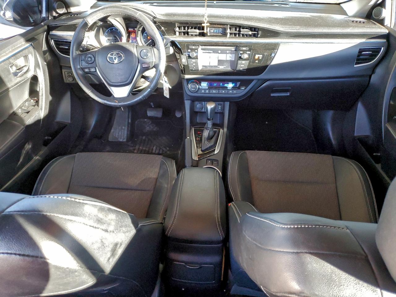 2016 TOYOTA COROLLA L photo 15