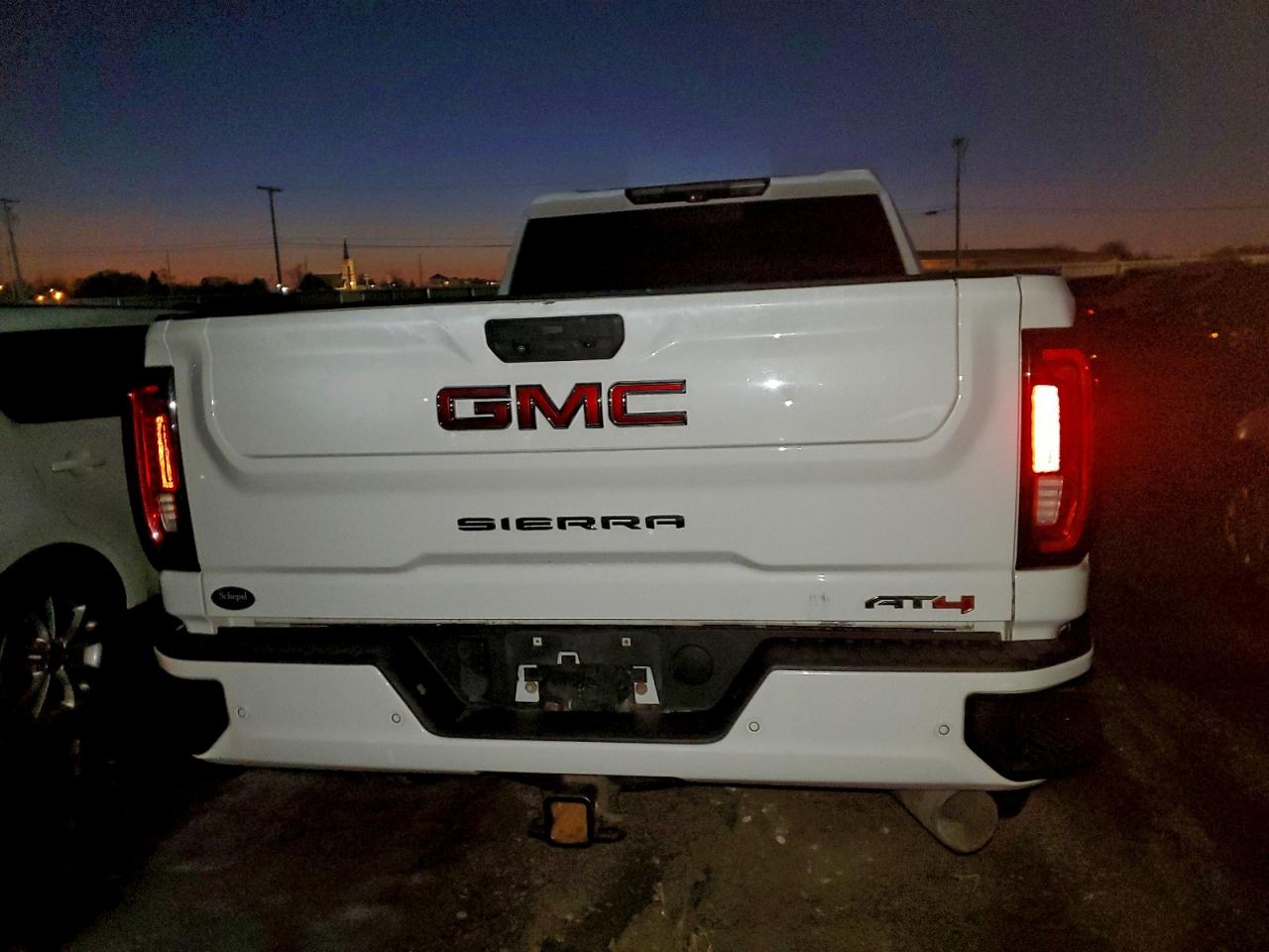 2020 GMC SIERRA K2500 AT4 photo 6