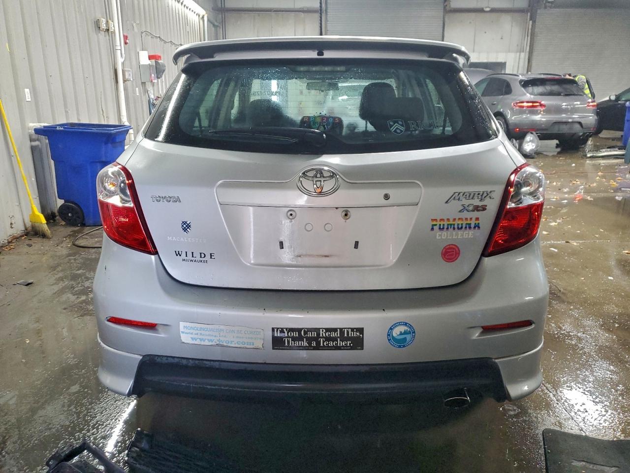 2010 TOYOTA COROLLA MATRIX XRS photo 6