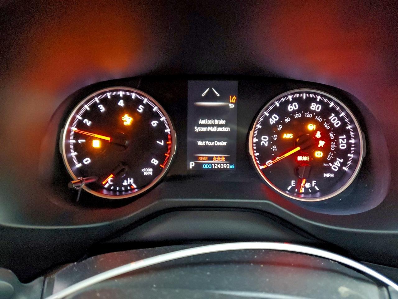2019 TOYOTA RAV4 LE photo 9