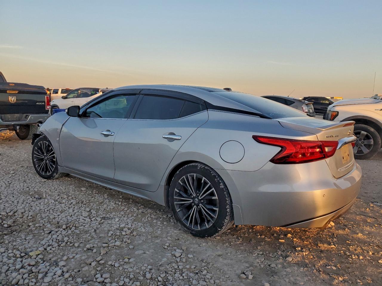 2017 NISSAN MAXIMA 3.5S photo 3