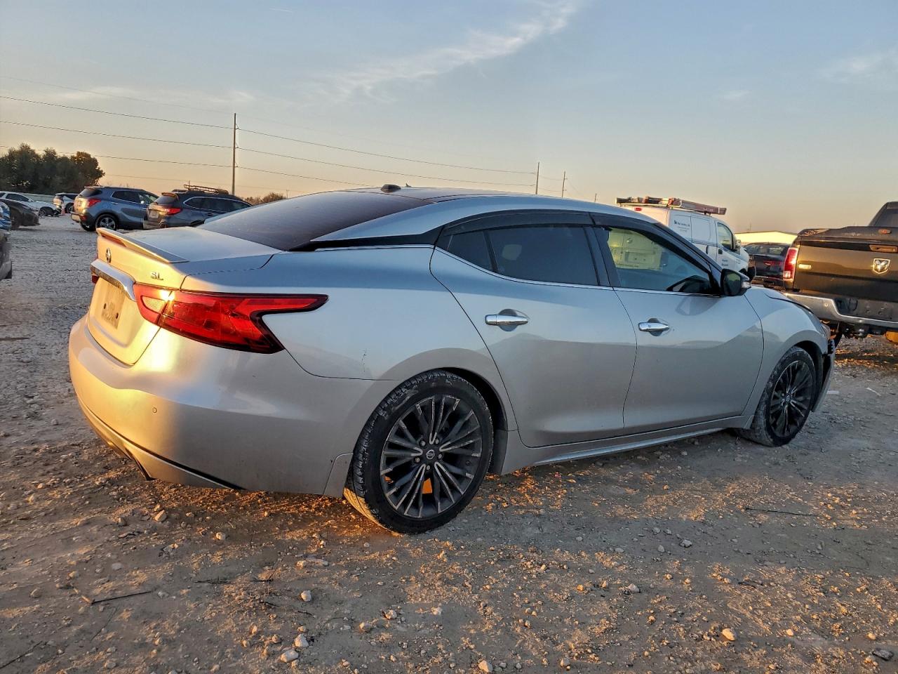 2017 NISSAN MAXIMA 3.5S photo 5