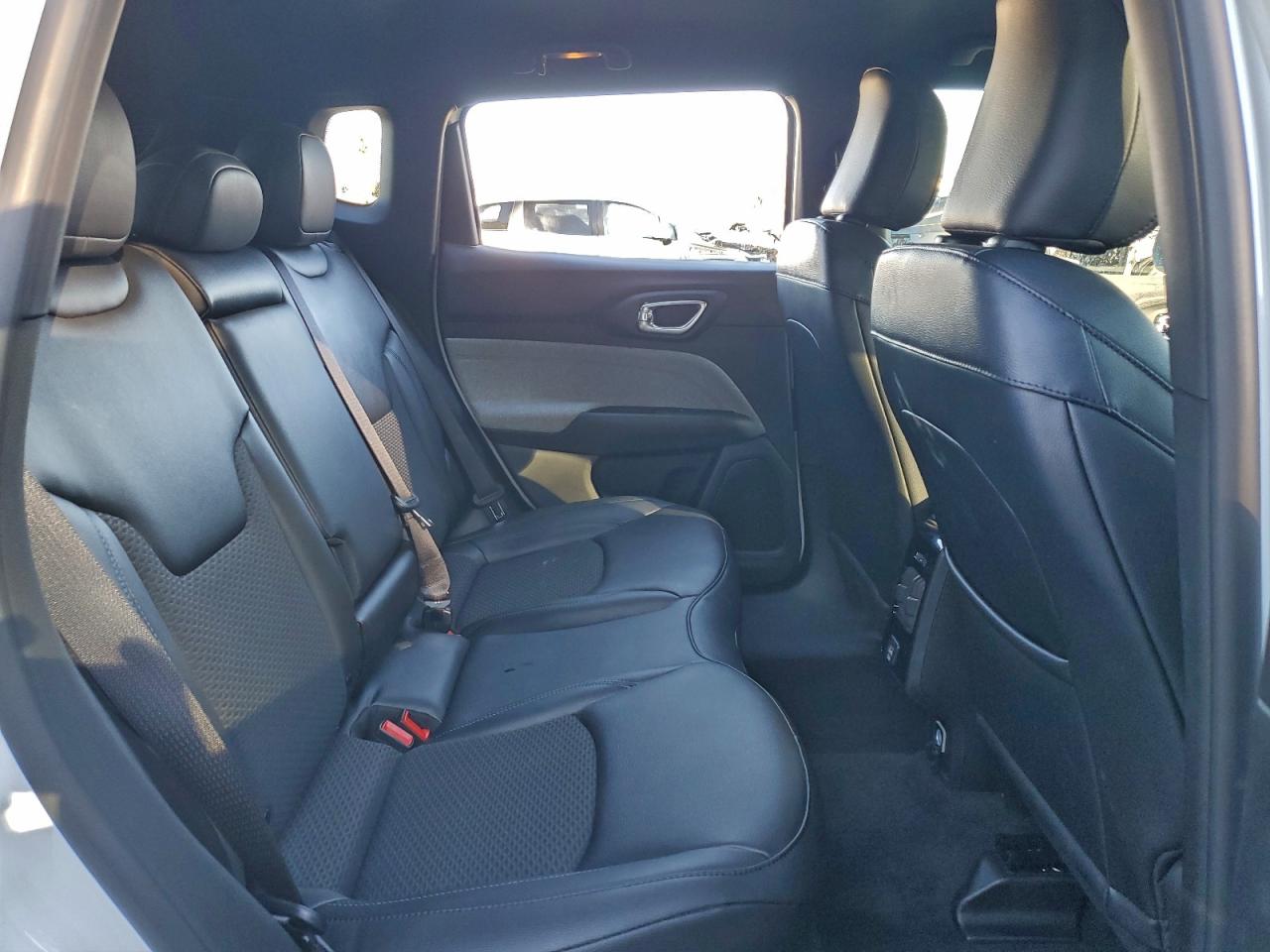 2025 JEEP COMPASS LATITUDE photo 11