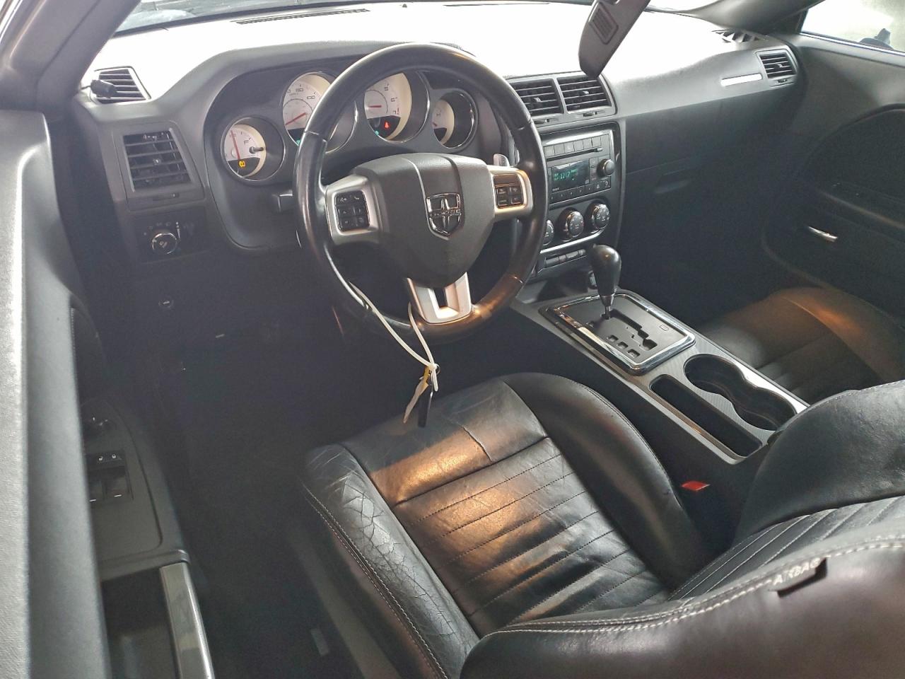 2012 DODGE CHALLENGER SXT photo 8