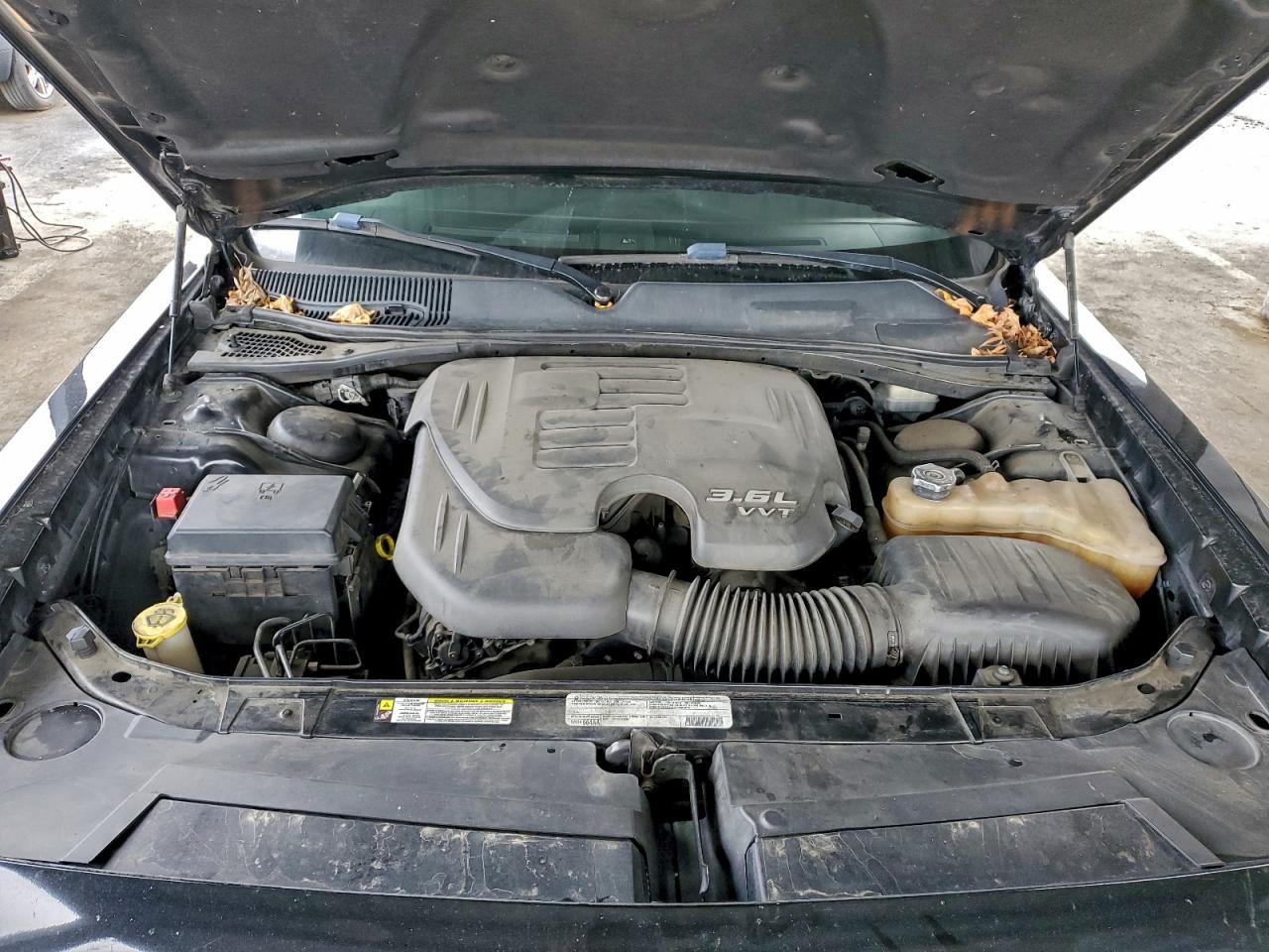 2012 DODGE CHALLENGER SXT photo 11