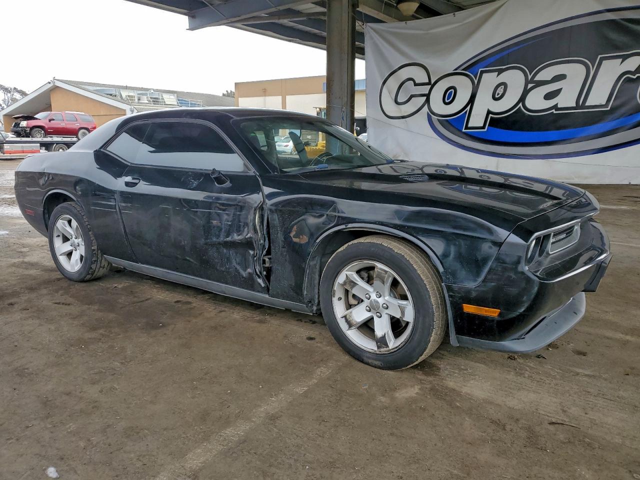 2012 DODGE CHALLENGER SXT photo 4