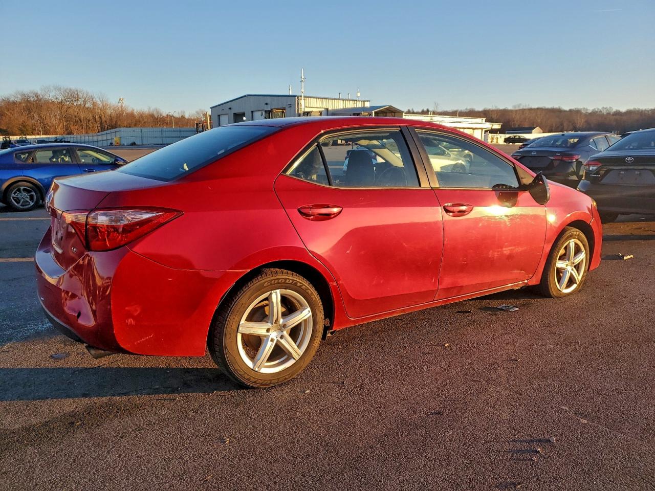 2018 TOYOTA COROLLA L photo 5
