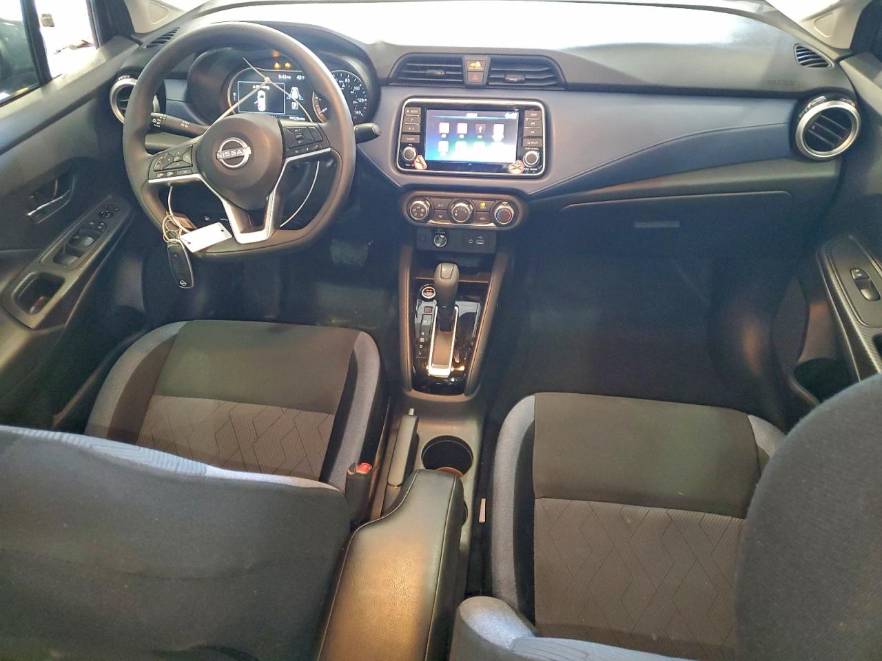 2024 NISSAN VERSA SV photo 8