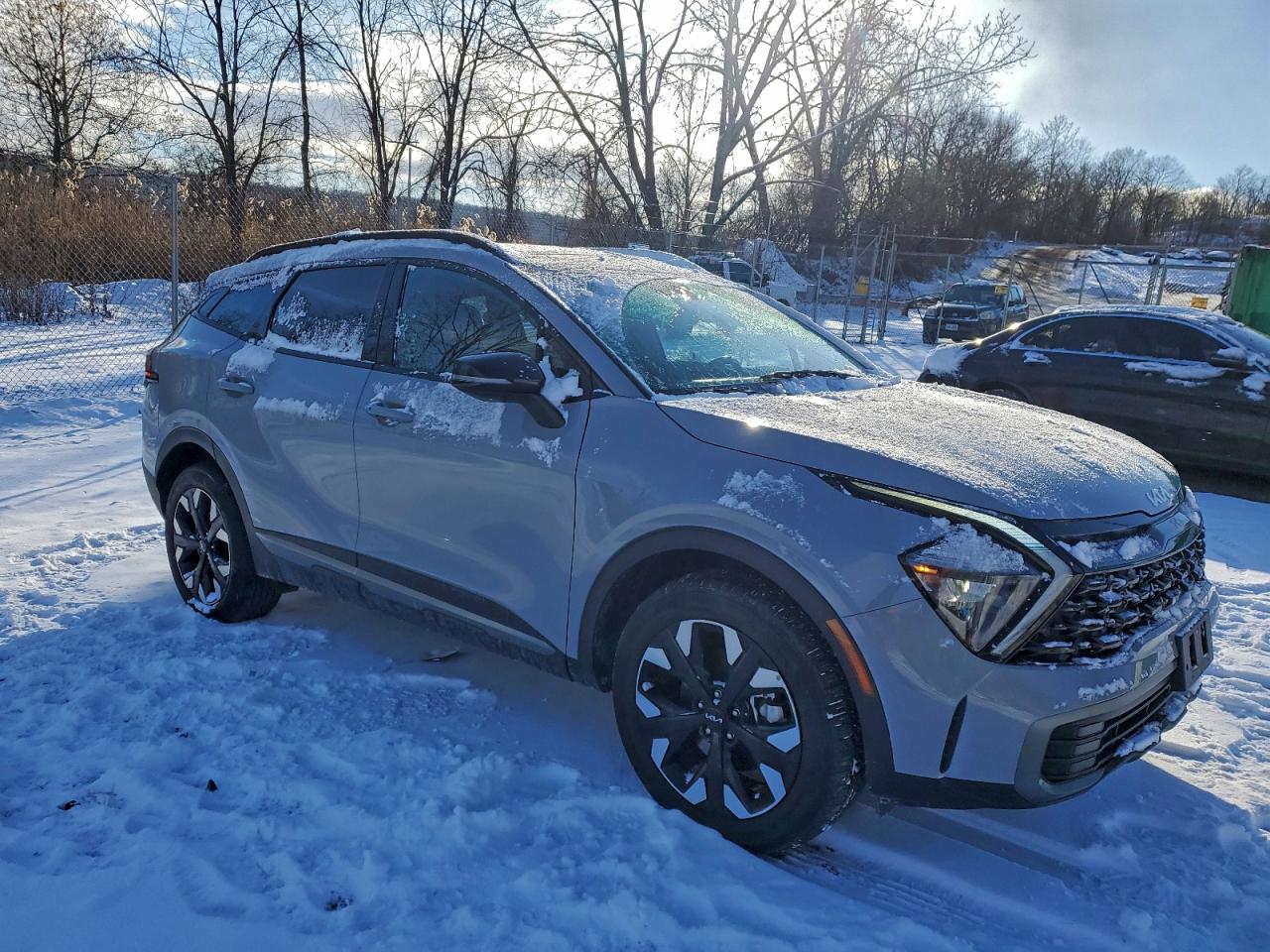 2023 KIA SPORTAGE X LINE photo 4