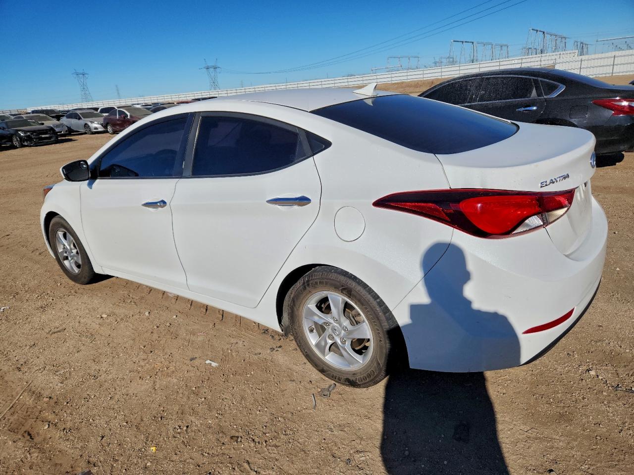 2014 HYUNDAI ELANTRA SE photo 2