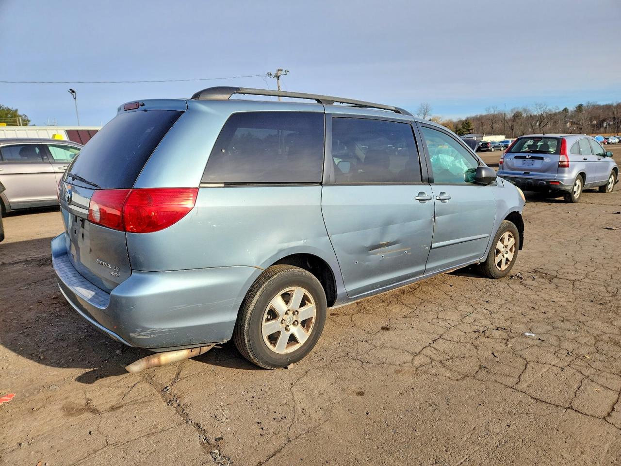 2006 TOYOTA SIENNA LE photo 3