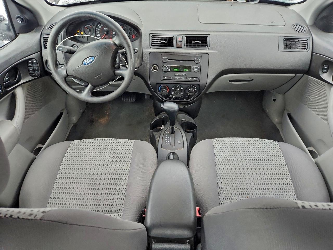2007 FORD FOCUS ZX4 photo 8