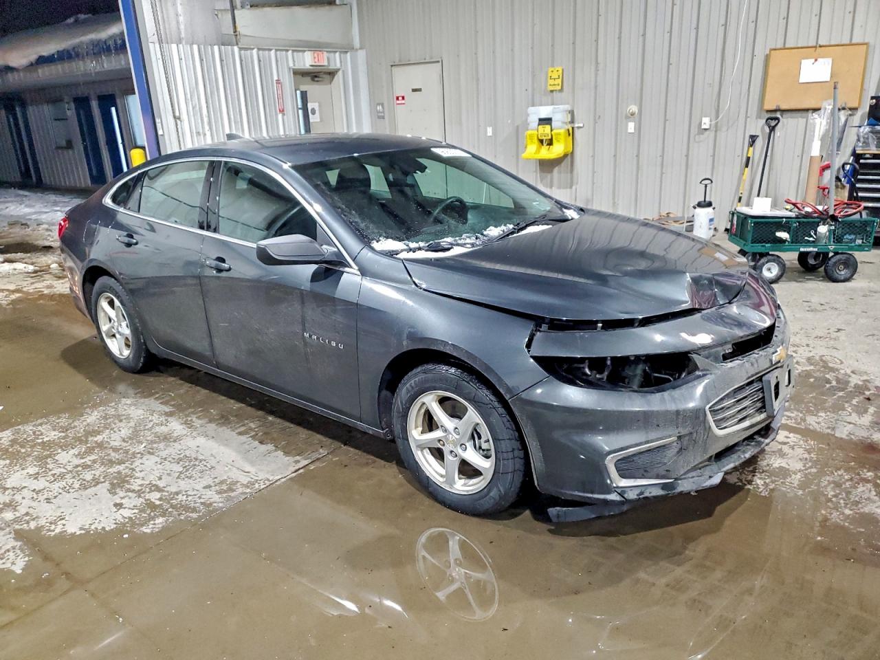 2018 CHEVROLET MALIBU LS photo 4