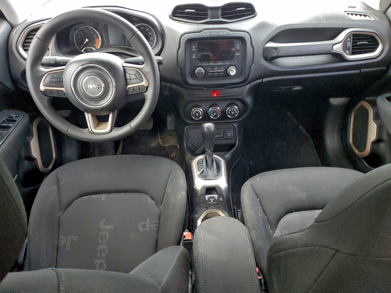 2017 JEEP RENEGADE SPORT photo 8