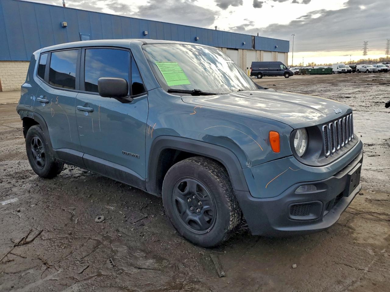 2017 JEEP RENEGADE SPORT photo 4