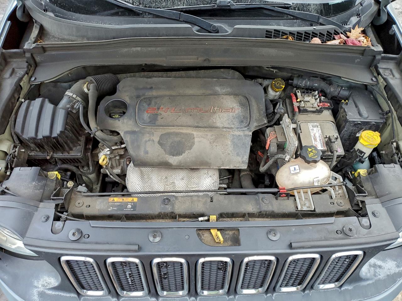 2017 JEEP RENEGADE SPORT photo 12