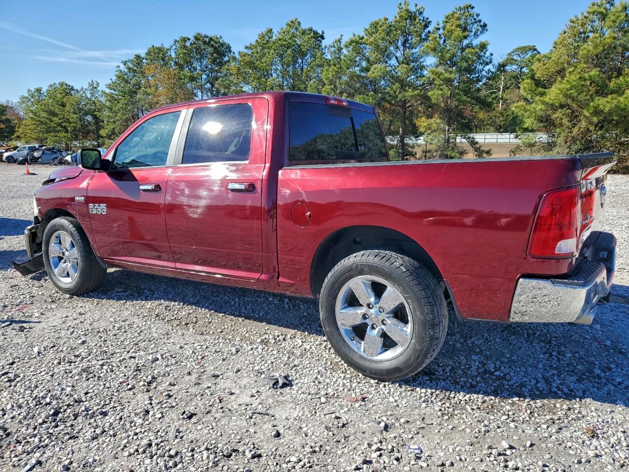 2017 RAM 1500 SLT photo 2