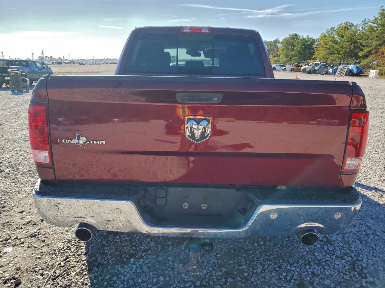 2017 RAM 1500 SLT photo 6