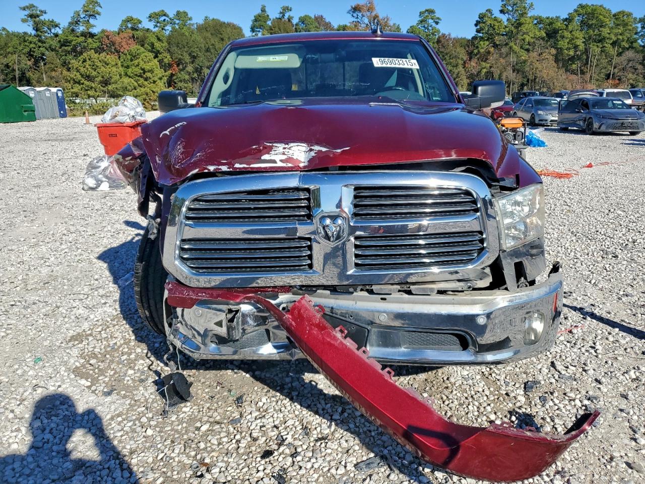 2017 RAM 1500 SLT photo 5