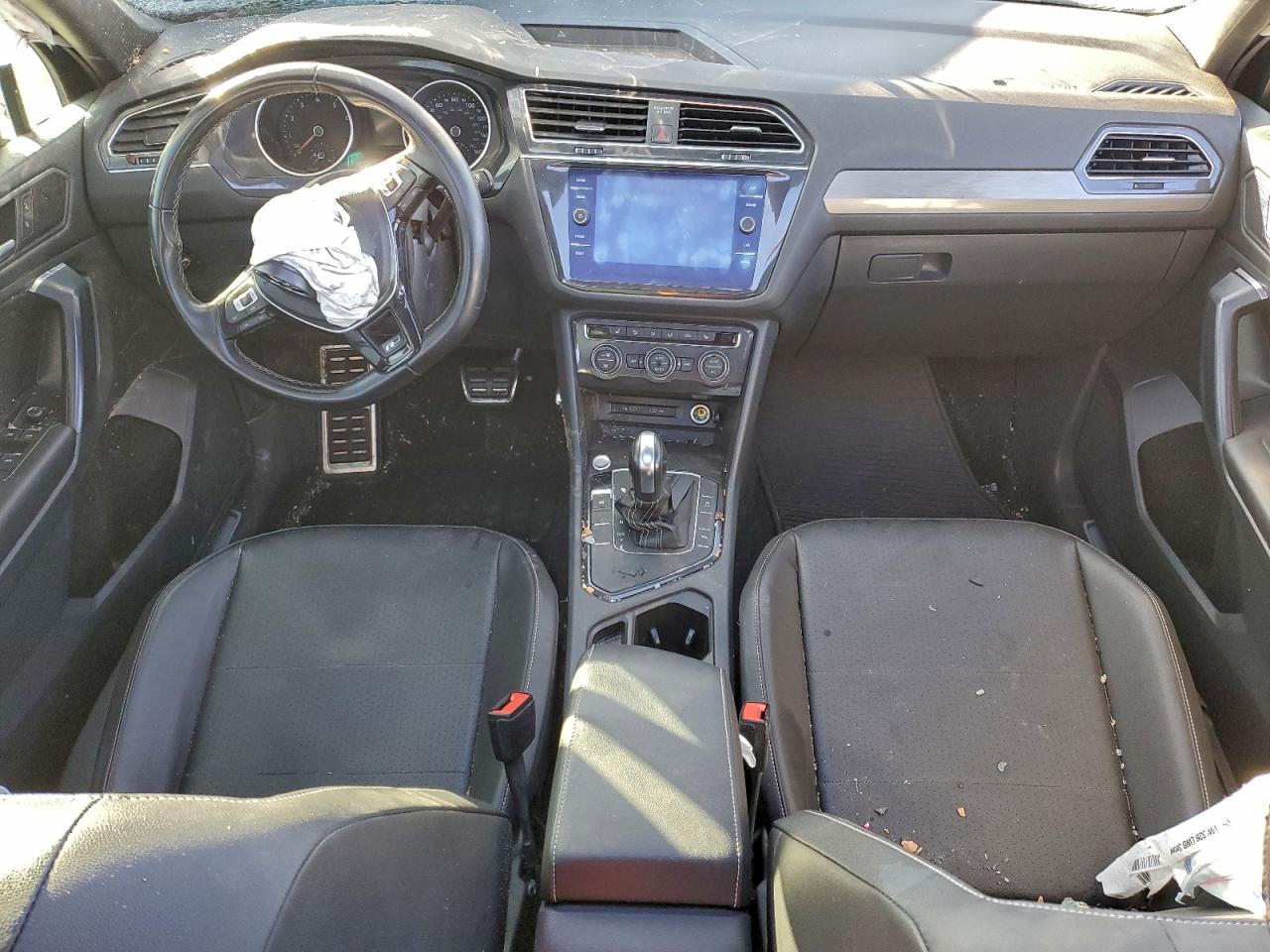 2021 VOLKSWAGEN TIGUAN SE photo 8