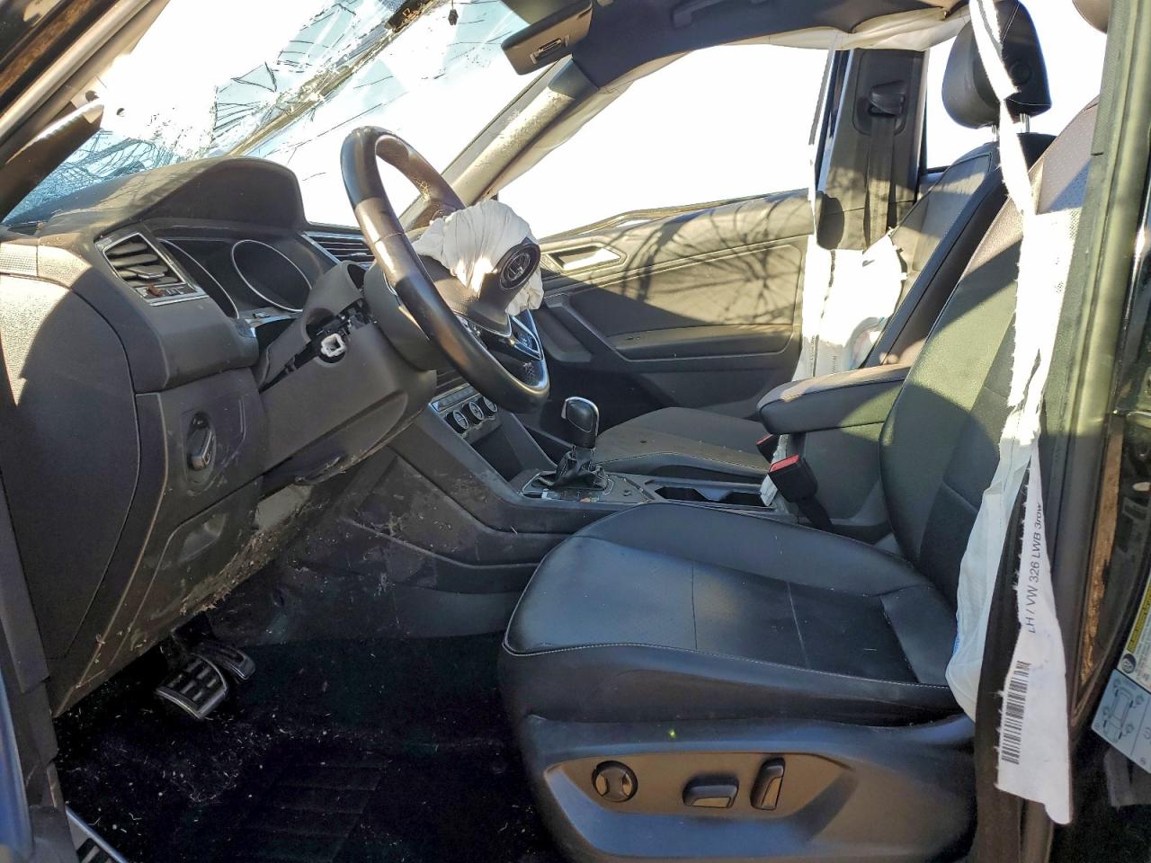 2021 VOLKSWAGEN TIGUAN SE photo 7