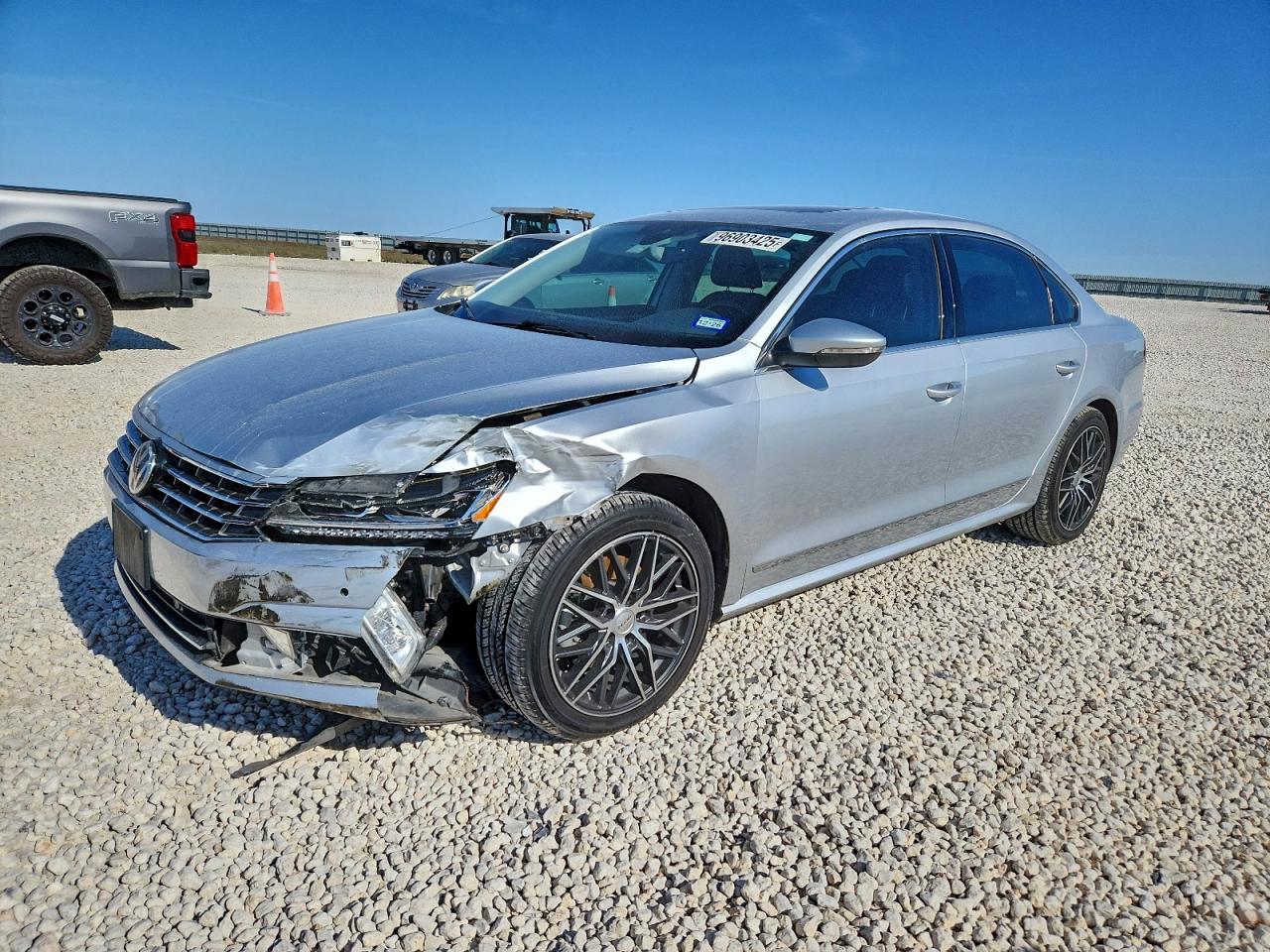 2017 VOLKSWAGEN PASSAT