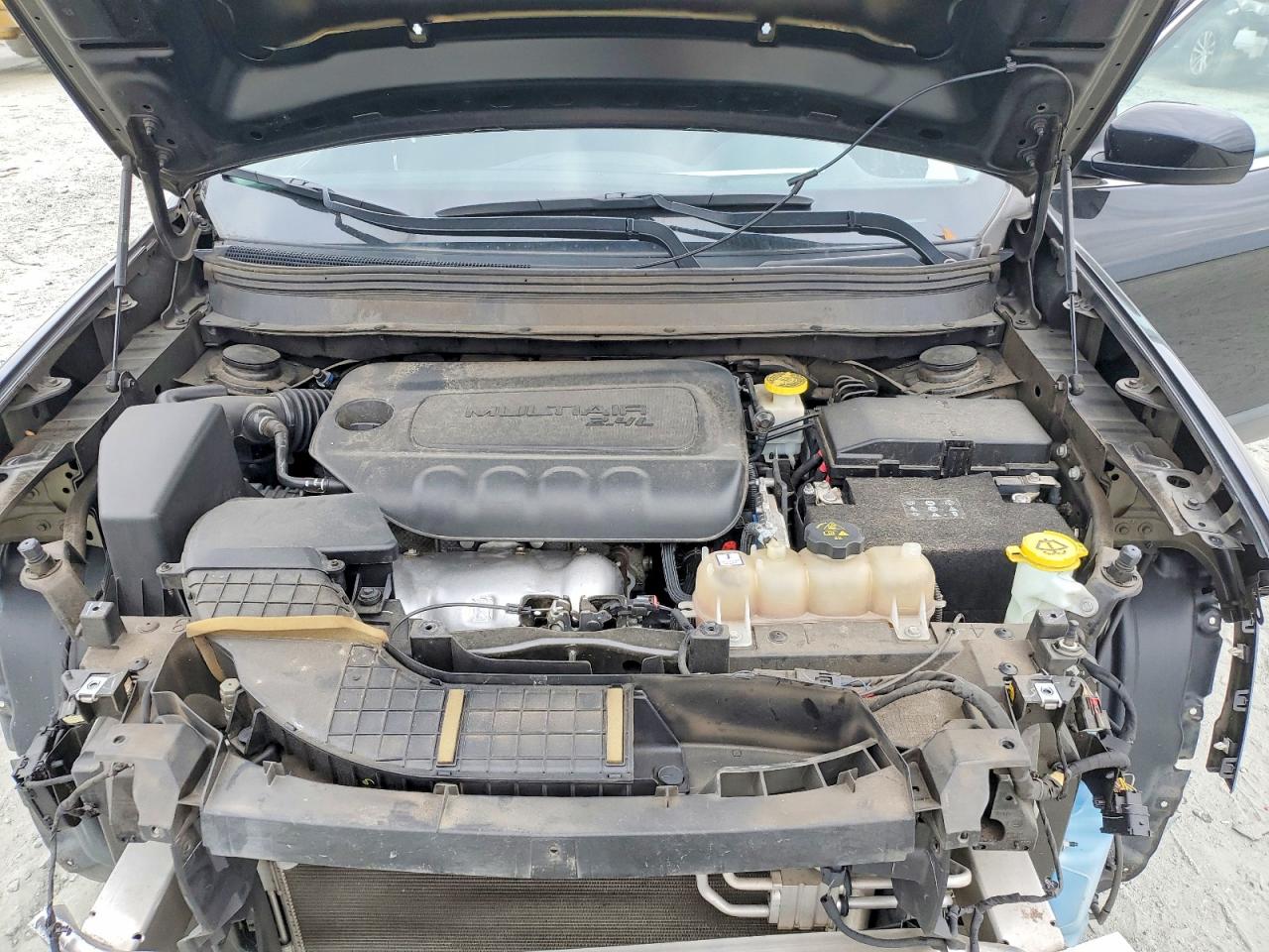2019 JEEP CHEROKEE LATITUDE photo 12