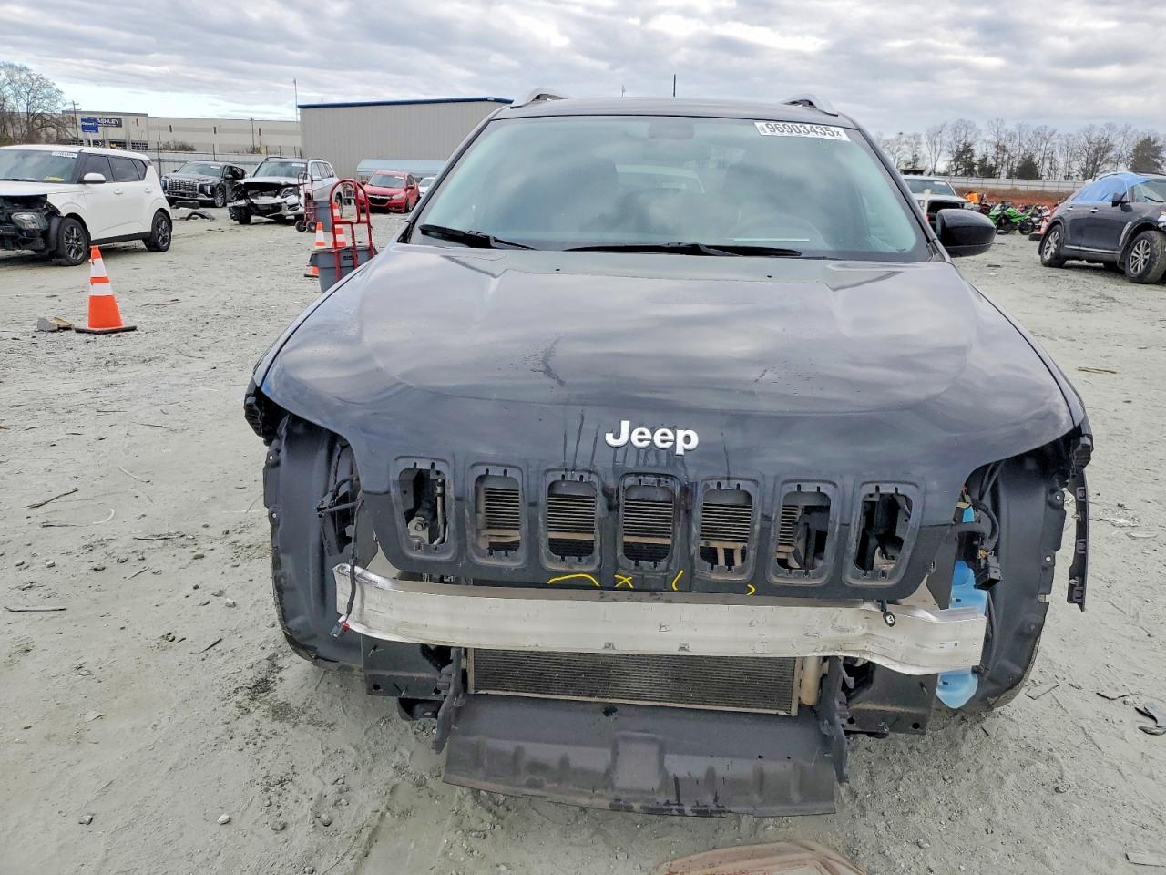 2019 JEEP CHEROKEE LATITUDE photo 5