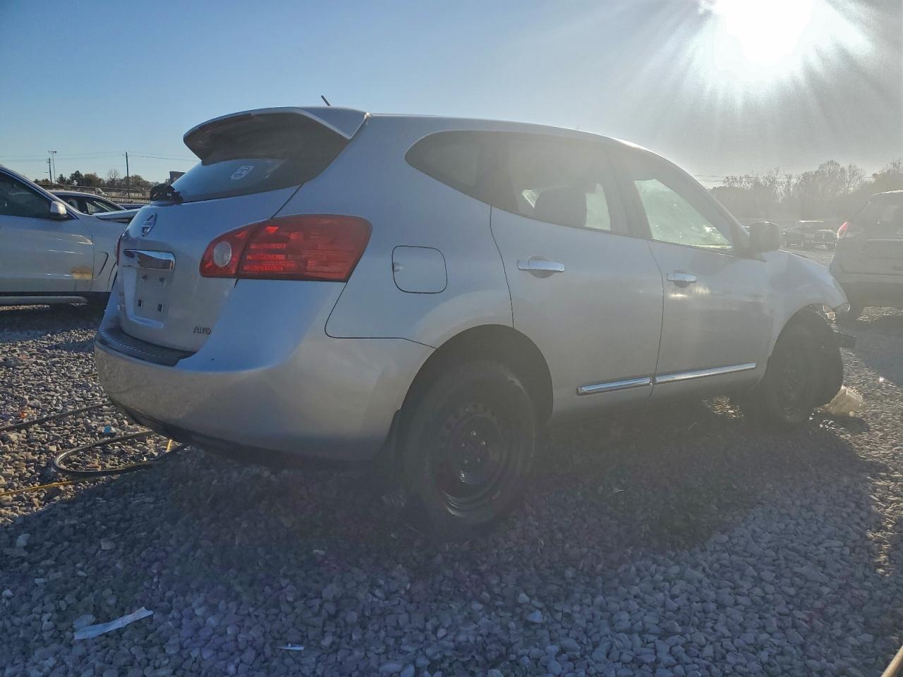 2011 NISSAN ROGUE S photo 3