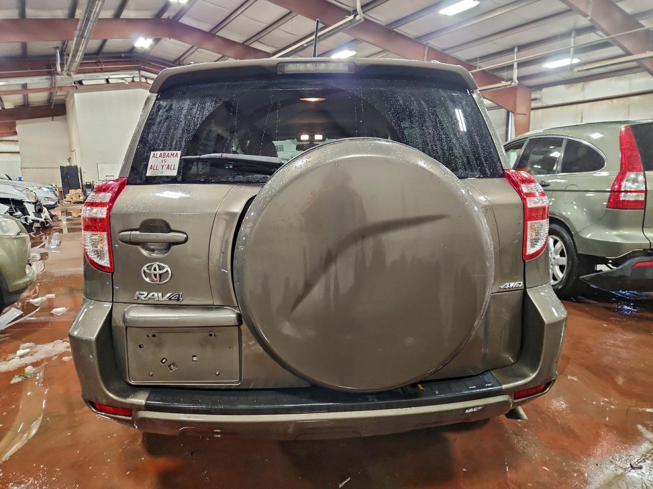 2011 TOYOTA RAV4 photo 6