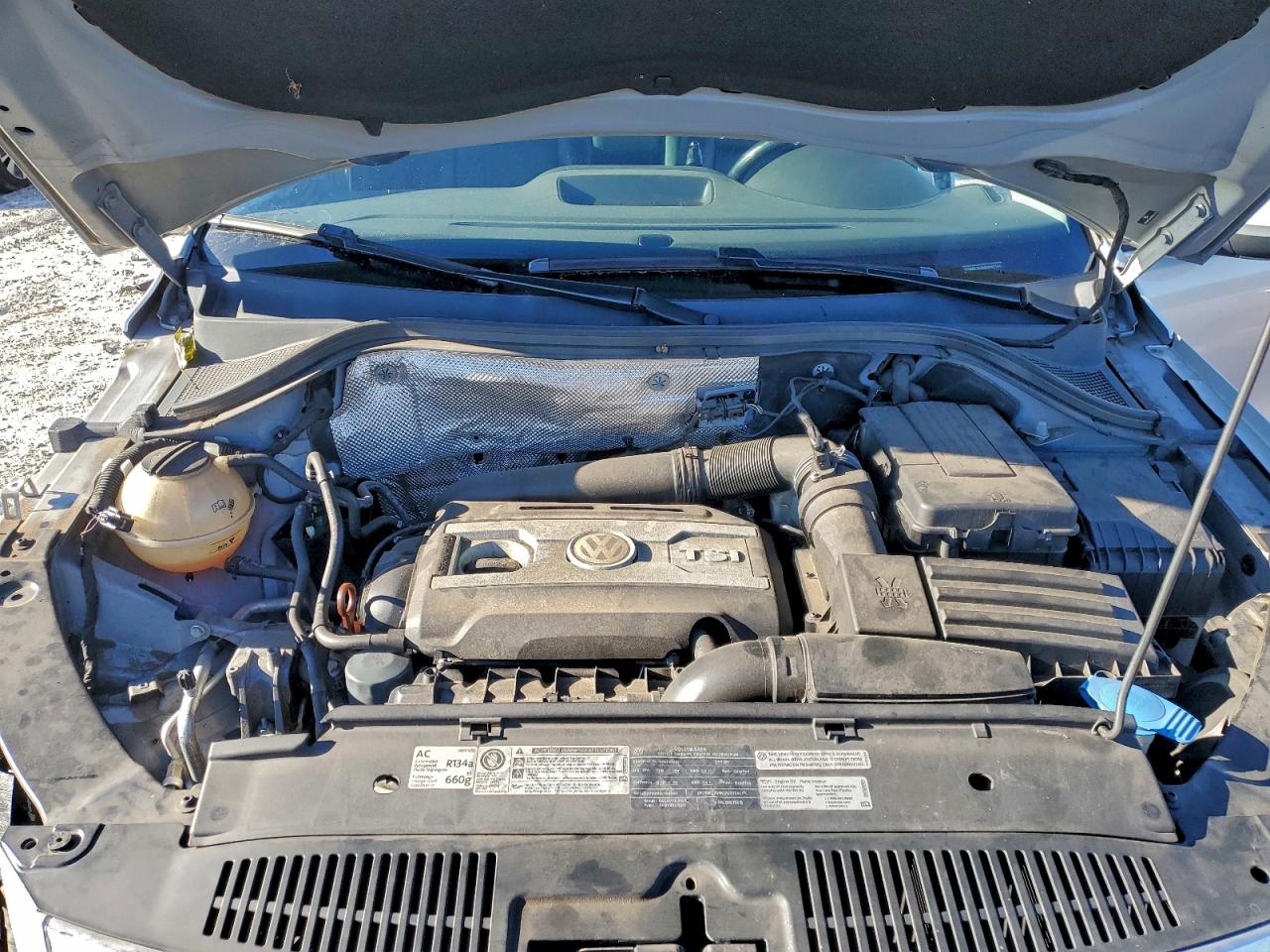 2011 VOLKSWAGEN TIGUAN S photo 12