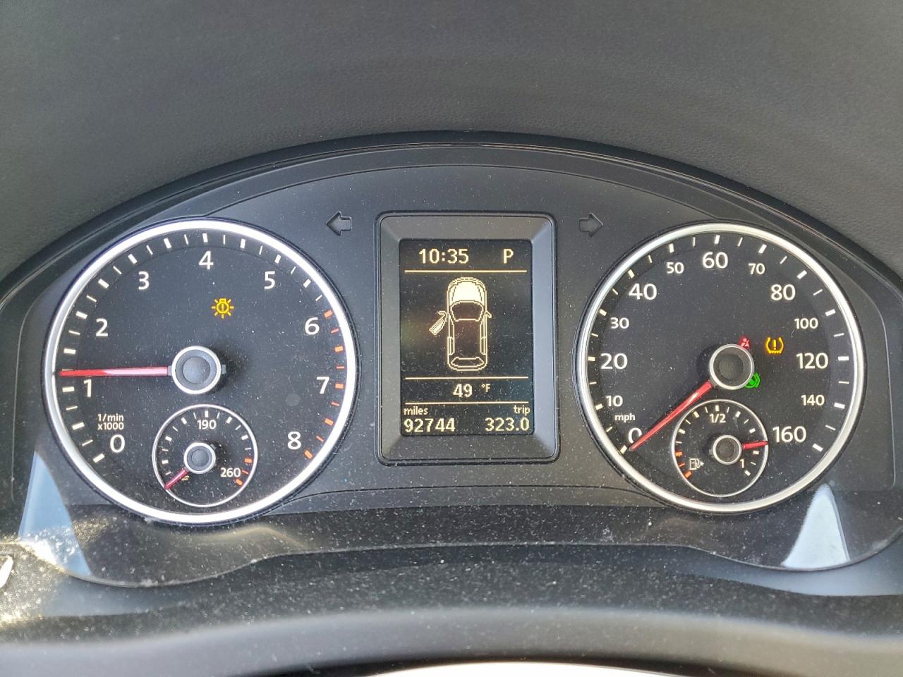 2011 VOLKSWAGEN TIGUAN S photo 9