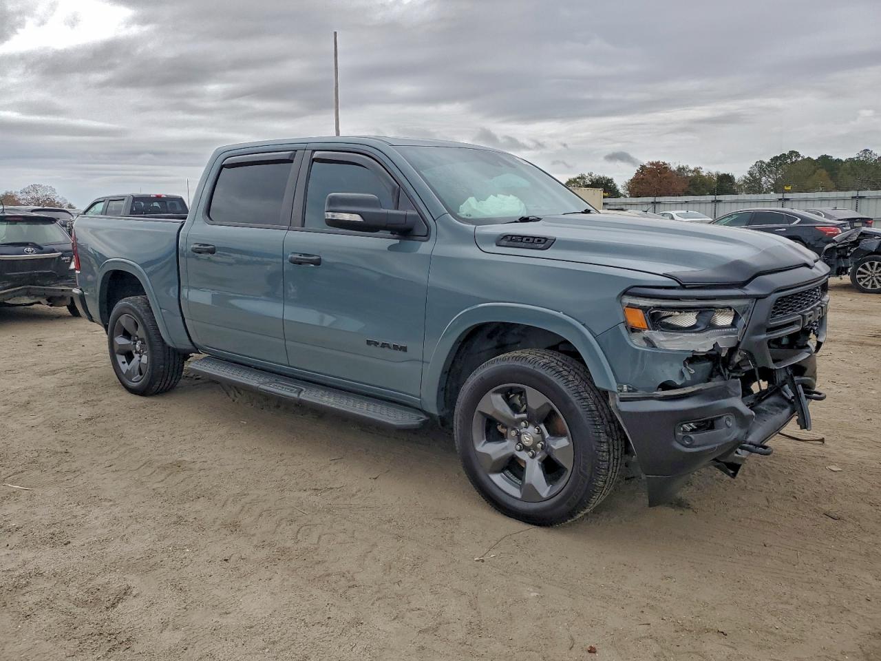 2021 RAM 1500 BIG HORN/LONE STAR photo 4