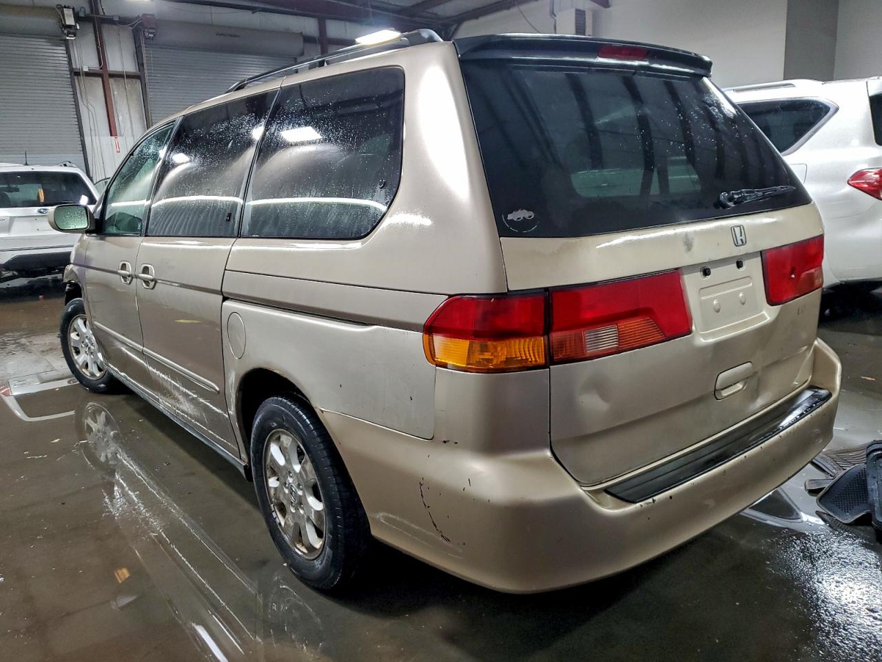 2004 HONDA ODYSSEY EX photo 2