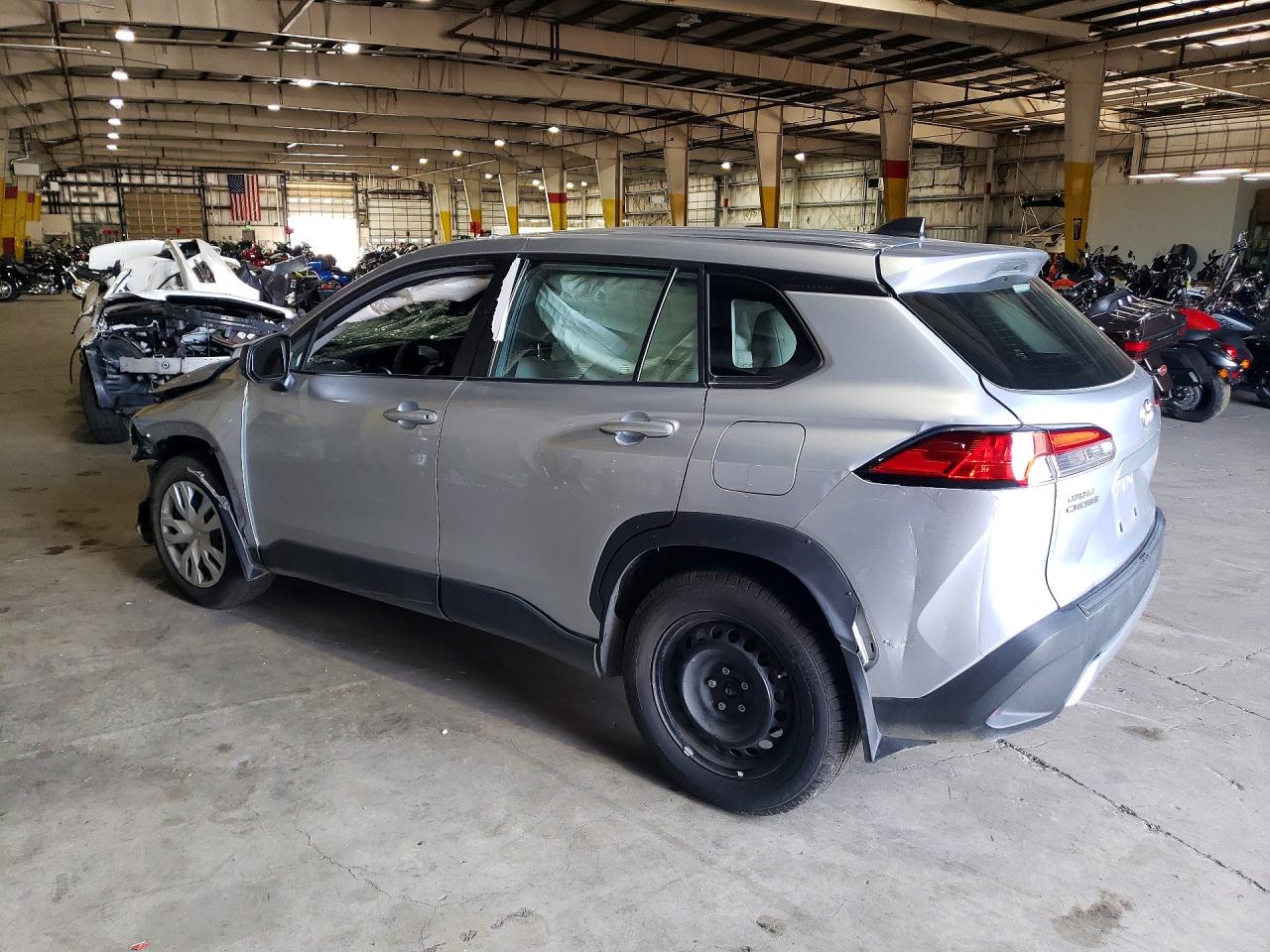 2022 TOYOTA COROLLA CROSS photo 4