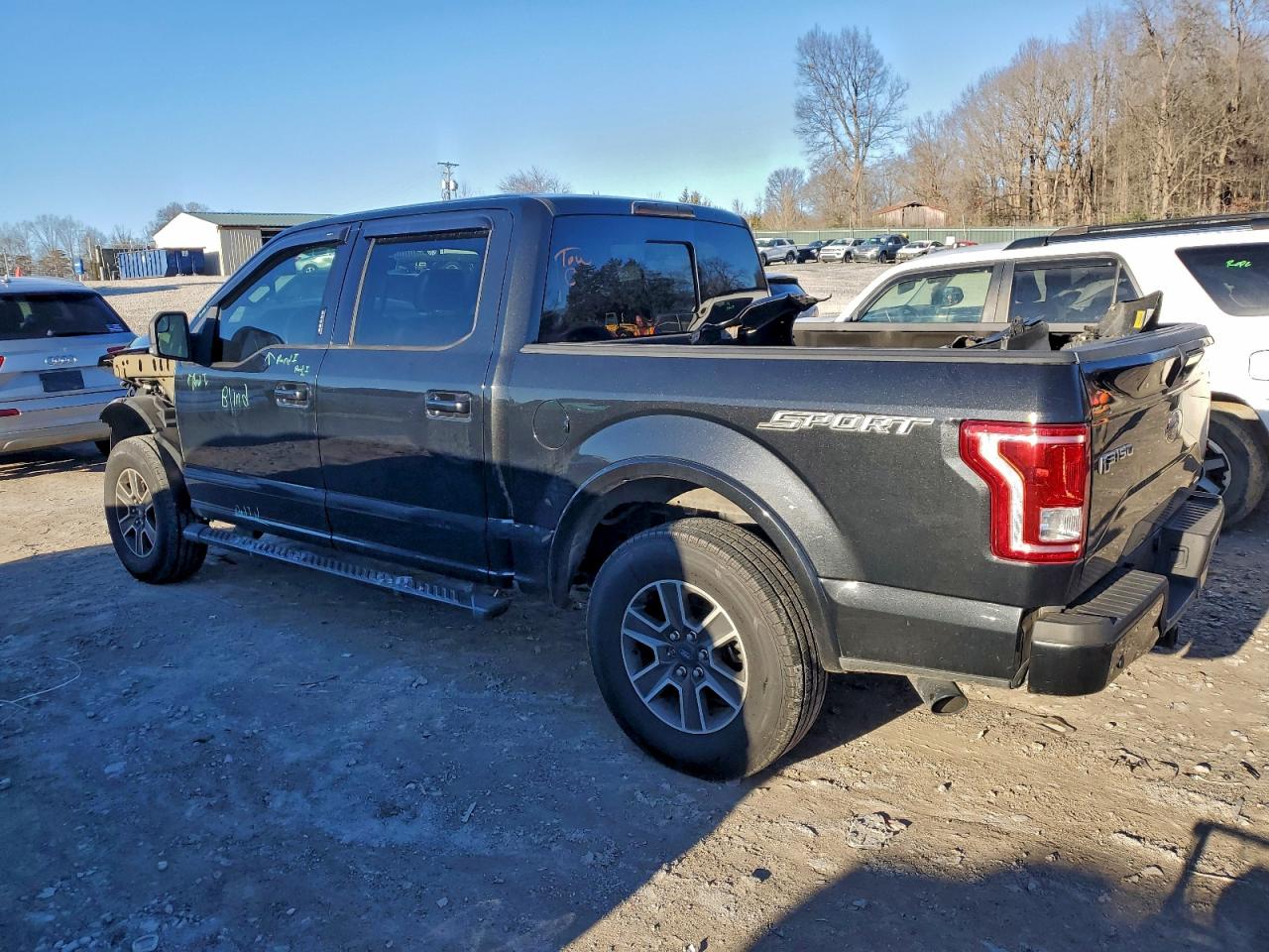 2015 FORD F150 SUPERCREW photo 2