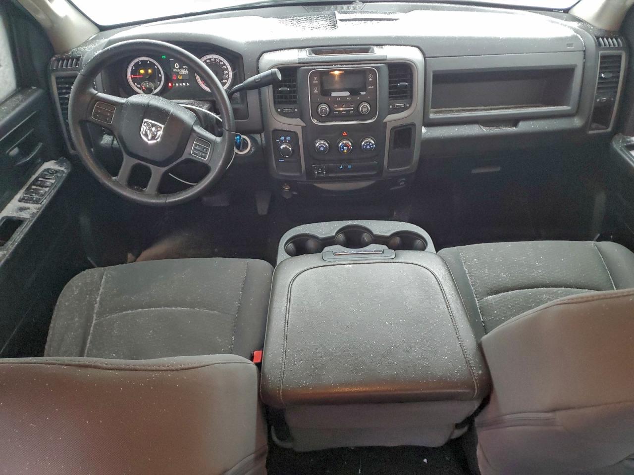 2013 RAM 1500 ST photo 8